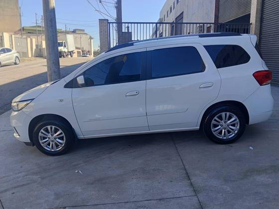 CHEVROLET SPIN 1.8 LT 8V FLEX 4P AUTOMÁTICO CHEVROLET SPIN 1.8 LT 8V FLEX 4P AUTOMÁTICO